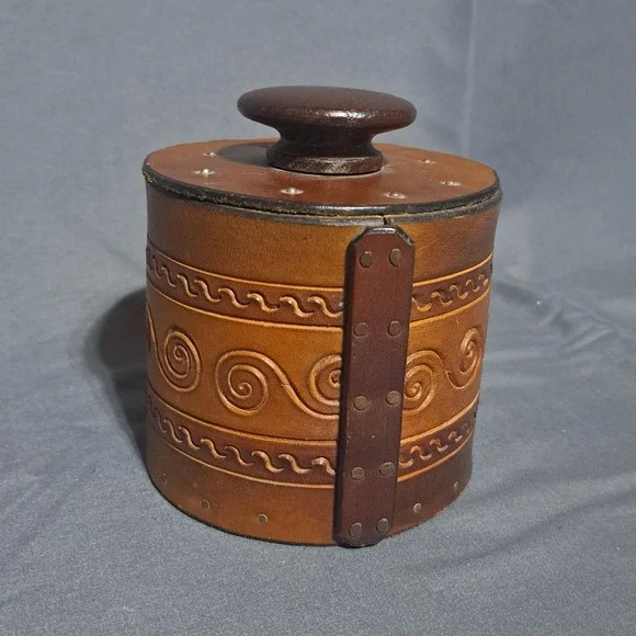 VTG Carved Leather Lidded Canister Round Rustic Western Boho Folk Art 4" H - Picture 2 of 6